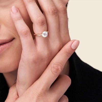 9Kイエローゴールドのプチ・ツイスト・バイン・ダイヤモンド・エンゲージリング