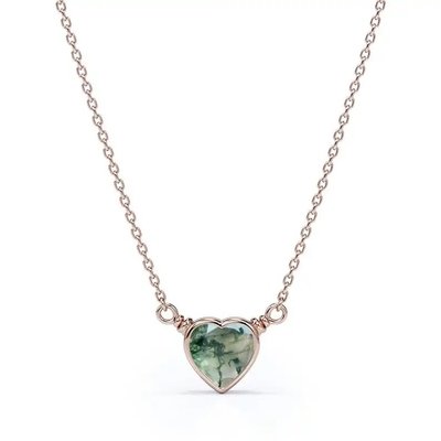 925 Silver Simple Natural Light Brilliant Elegant Green Heart Shaped Moss Agate Necklace For Sale