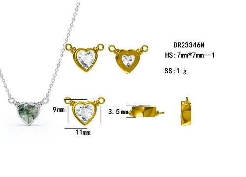 925 Silver Simple Natural Light Brilliant Elegant Green Heart Shaped Moss Agate Necklace For Sale