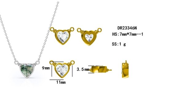 925 Silver Simple Natural Light Brilliant Elegant Green Heart Shaped Moss Agate Necklace For Sale
