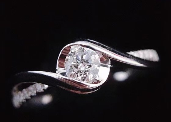 Round Cut 0.46ct Real Diamond Jewellery Ring 14K White Gold Material ODM