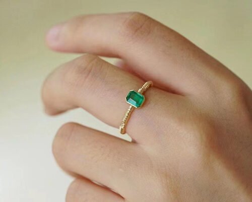 0.51ct Natural Green Emerald Ring , 18K Gold Diamond Ring for Wedding