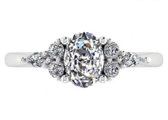 OEM Oval Diamond Engagement Ring , Round White Gold Ring 7.19x5.15x3.17mm size
