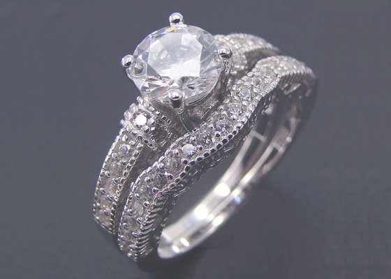 2 Carat Diamond Engagement Wedding Rings Round shape OEM ODM