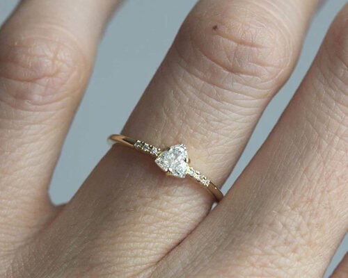 Fashion Real Diamond Jewellery Ring with 4×4mm Triangle Stone ODM