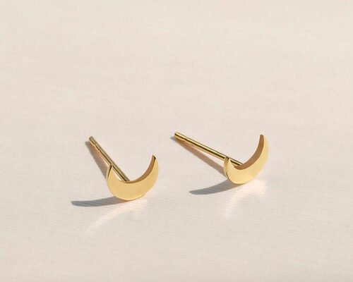Crescent Shape 9K Gold Earrings 6MM Dimension ODM For Party Gift