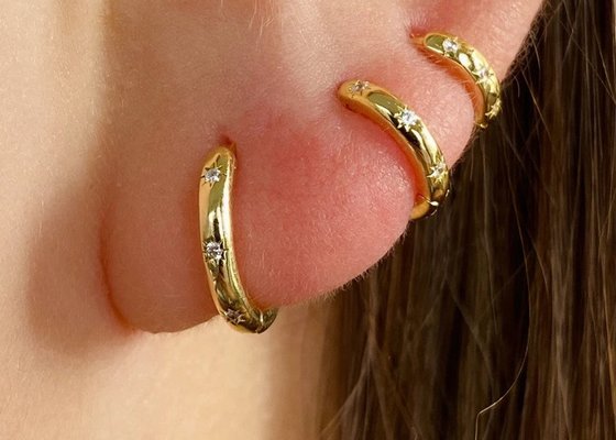 8.4mm Hoop 9K Gold Earrings North Star Engraved With Moissanite Diamond