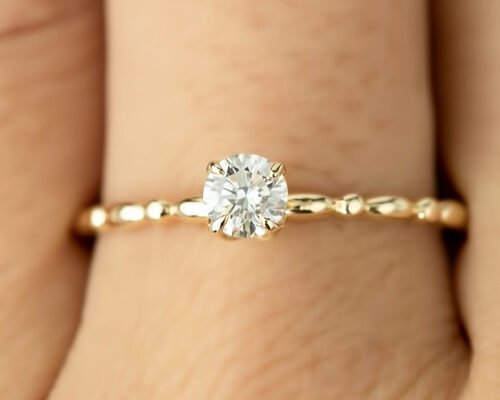 6MM Gold Ring With Solitaire Diamond , 0.8ct Moissanite Diamond Rings ODM