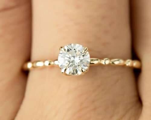 6MM Gold Ring With Solitaire Diamond , 0.8ct Moissanite Diamond Rings ODM