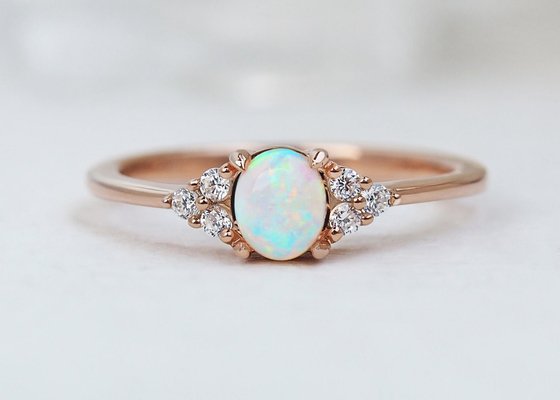Cobochon Cut 9K Gold Ring , 0.5ct Natural Opal Ring 5×7MM Size