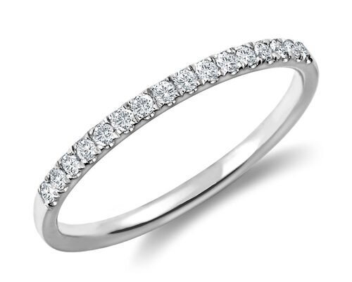 Dainty 1.3mm 9k Silver Ring 925 Silver Material With 0.16Carat Moissanite