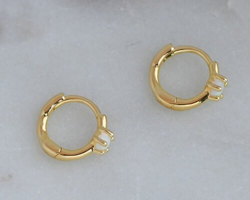 Dia 10mm Gold Opal Huggie Earrings 1.5mm Width For Anniversary