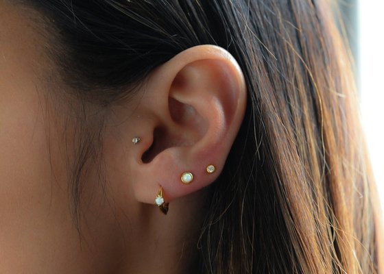 Dia 10mm Gold Opal Huggie Earrings 1.5mm Width For Anniversary